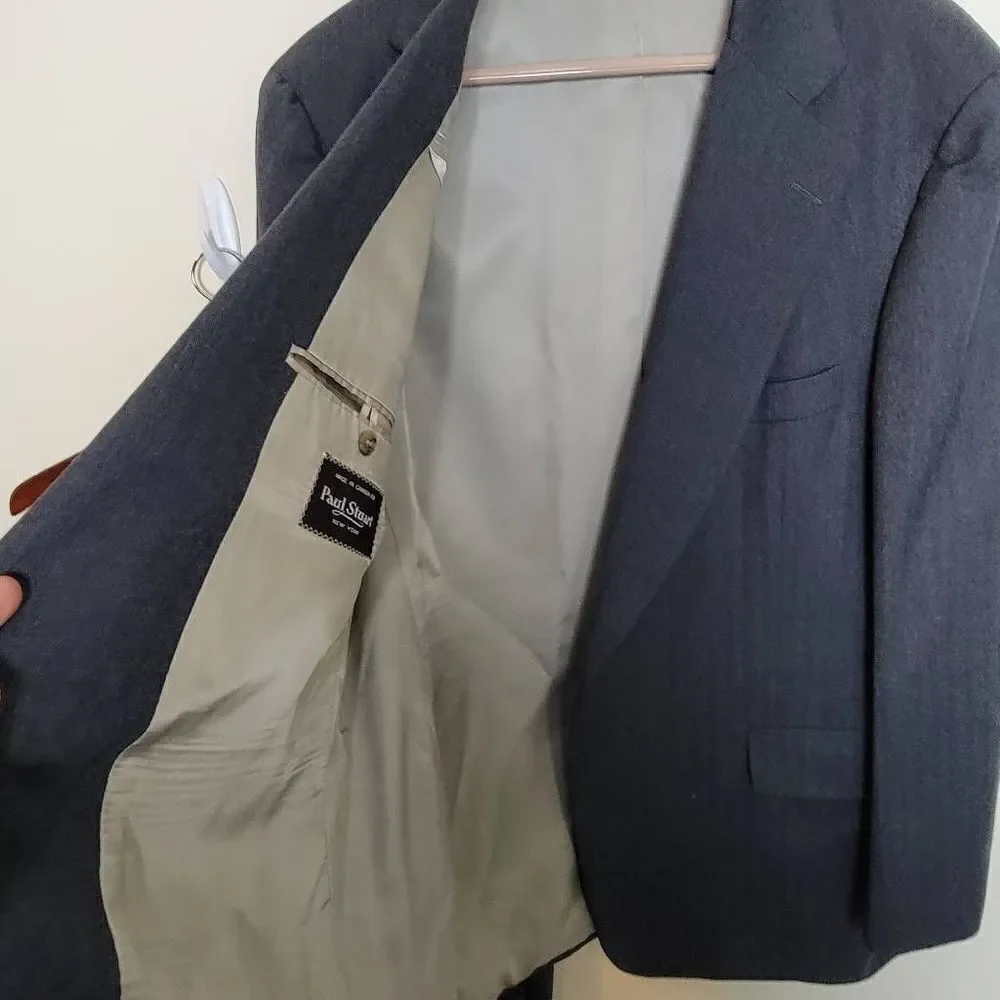 Paul Stuart Grey Wool 2 buton Suit 40  Long